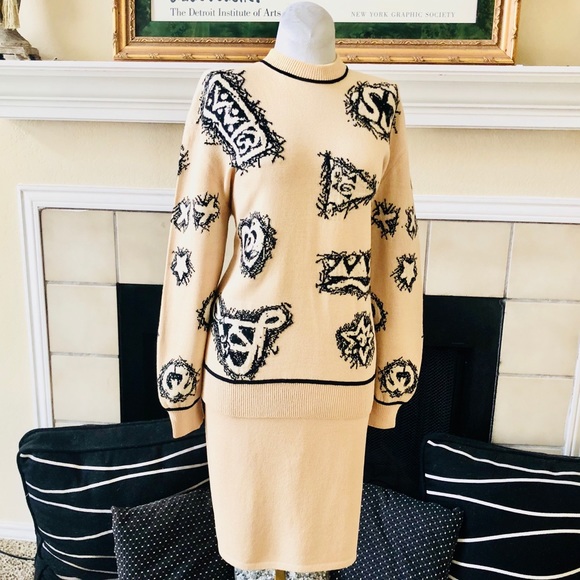 St. John Collection Dresses & Skirts - St John Santana Logo Knit Skirt Set